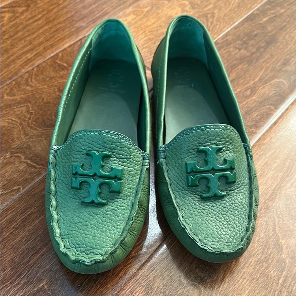 Tory Burch Green Pebbled Driving Loafer Leather Flats